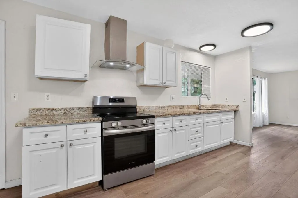 Spacious Kitchen Area