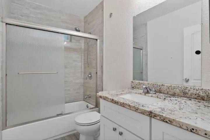 Bedroom 3 bathroom