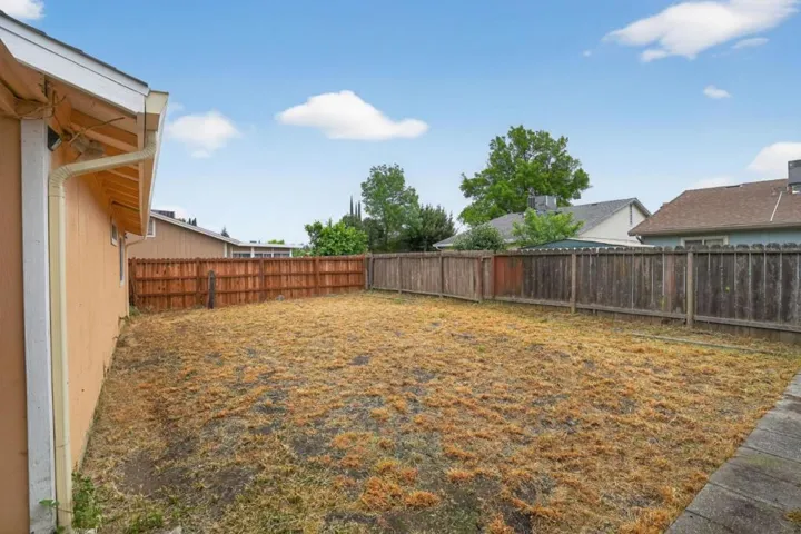 2524 Pemberton Court, Stockton, California 95210