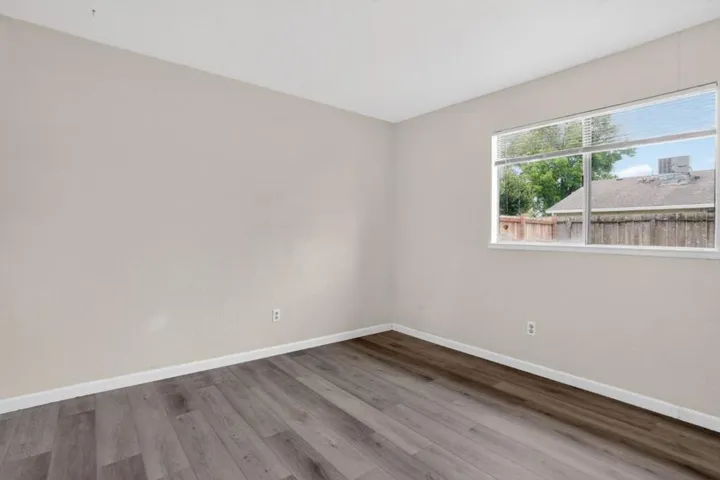Bedroom 2-original photo