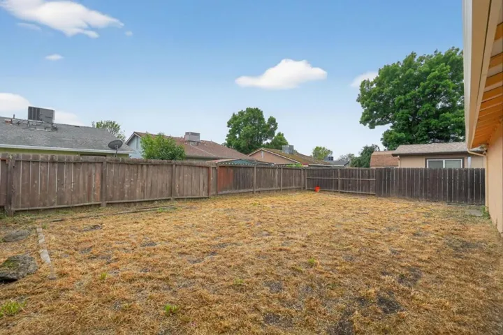 2524 Pemberton Court, Stockton, California 95210