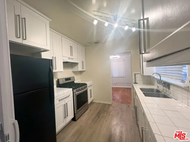2749 - kitchen