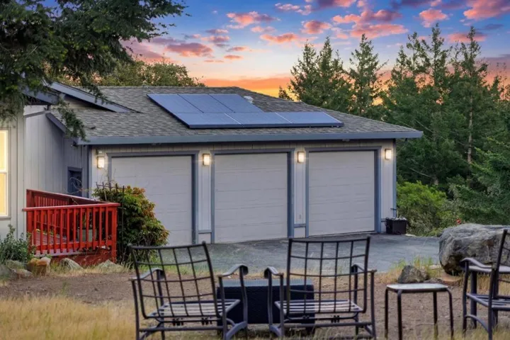 18453 Las Cumbres Road, Los Gatos, California 95033