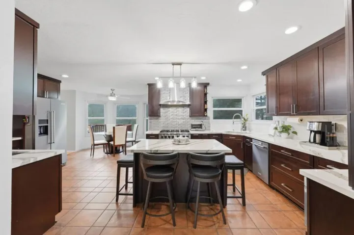 18453 Las Cumbres Road, Los Gatos, California 95033