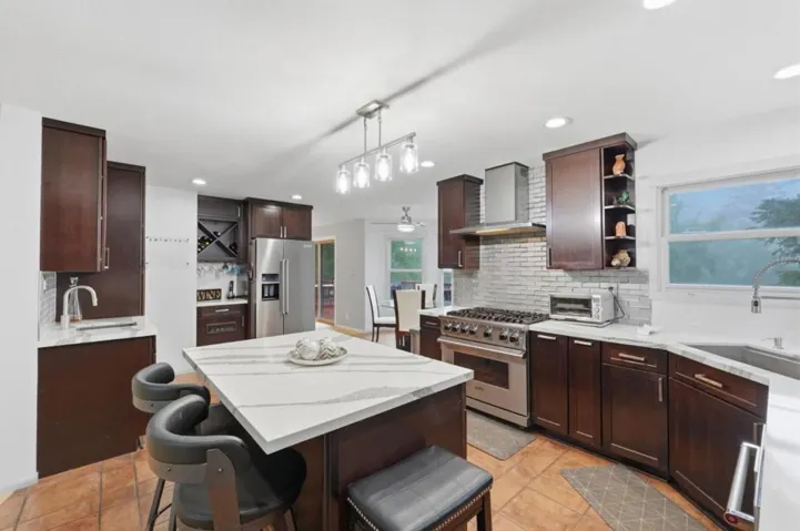 18453 Las Cumbres Road, Los Gatos, California 95033