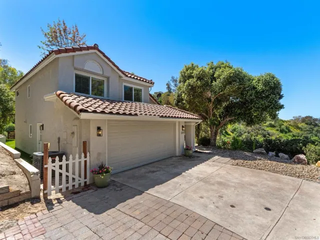 2277 Dunstan, Oceanside, California 92054