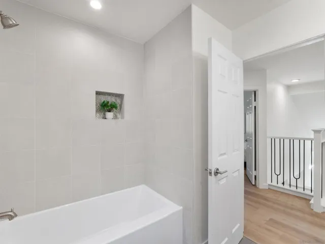2277 Dunstan, Oceanside, California 92054