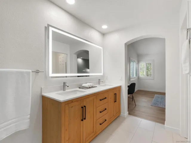 2277 Dunstan, Oceanside, California 92054