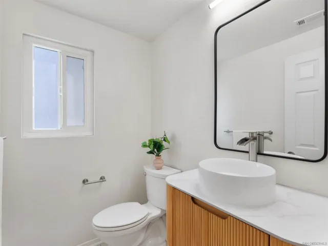 2277 Dunstan, Oceanside, California 92054