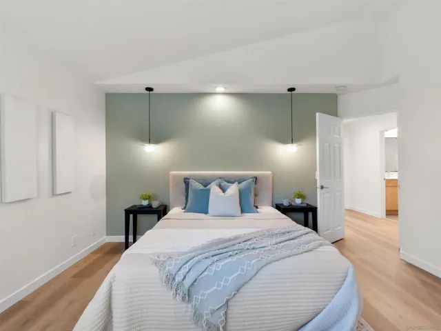 2277 Dunstan, Oceanside, California 92054