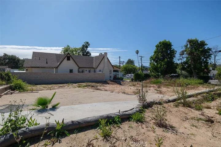 2034 El Molino, Altadena, California 91001