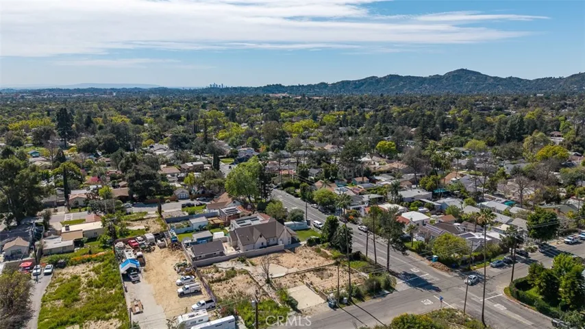 2034 El Molino, Altadena, California 91001