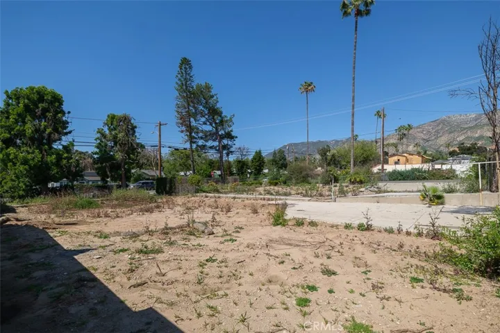 2034 El Molino, Altadena, California 91001