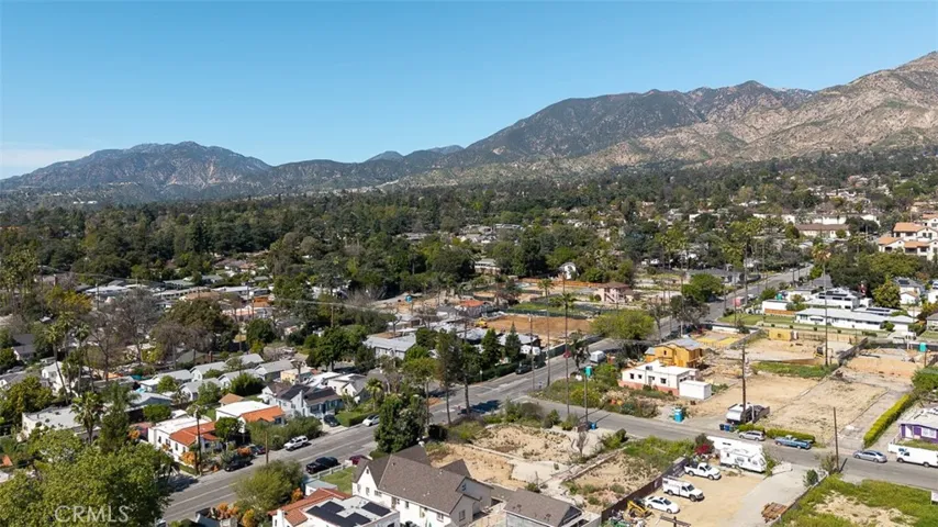2034 El Molino, Altadena, California 91001