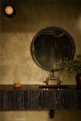 Powder room
