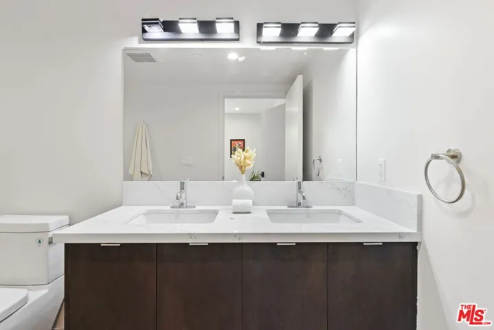 Unit#101-Bath#1