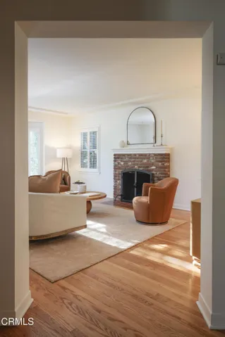 08__ErbeBlackham_1428_Ontario_Avenue_Cla