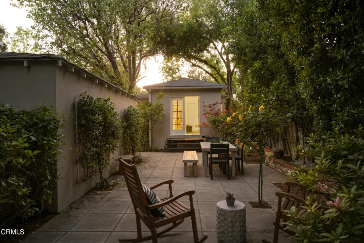 34__ErbeBlackham_1428_Ontario_Avenue_Cla
