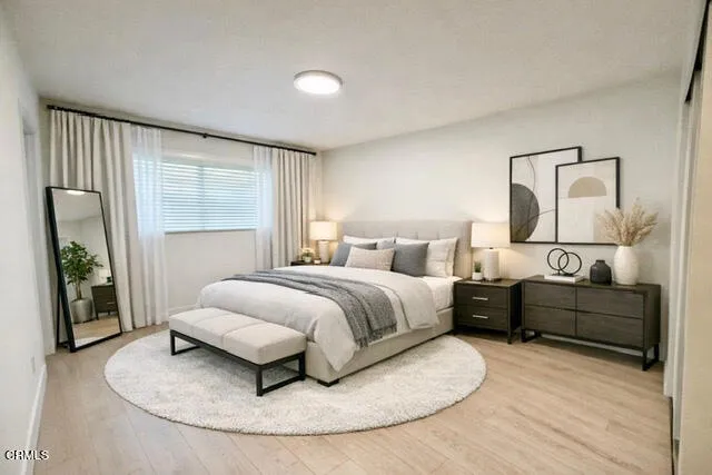 PRIMARY BEDROOM-VS