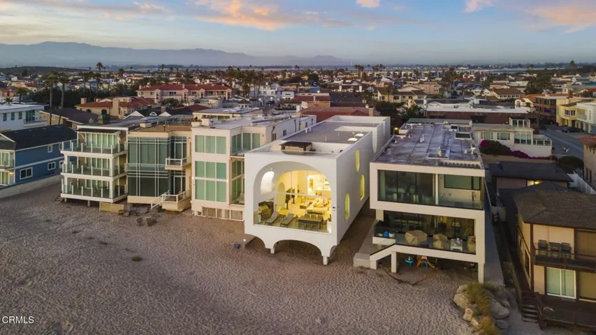 19-web-or-mls-Upmarketmedia_1211Cap-twi-