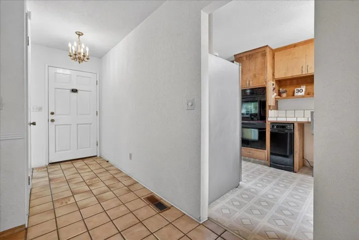 290 Joes Lane, Hollister, California 95023