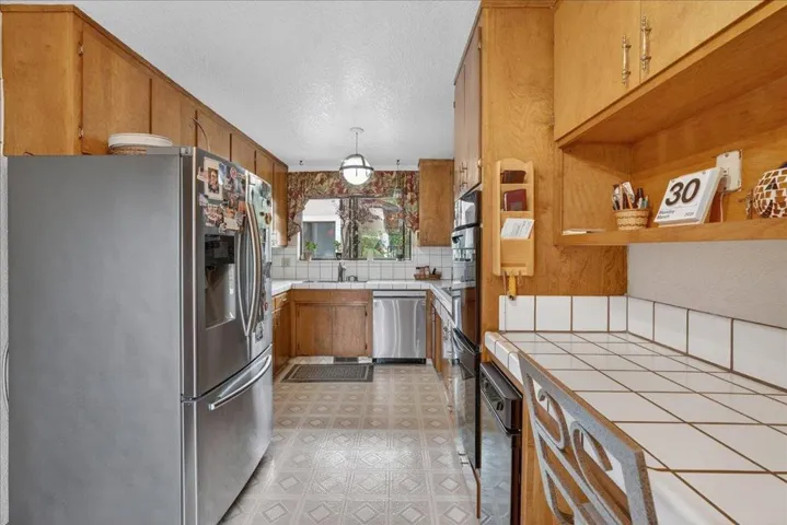 290 Joes Lane, Hollister, California 95023