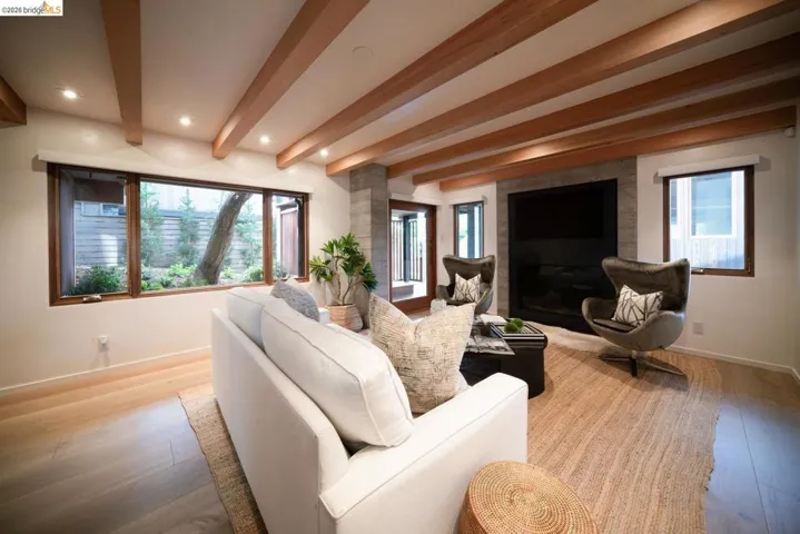 9 Nw Of Ocean On Casanova St, Carmel By The Sea, California 93921