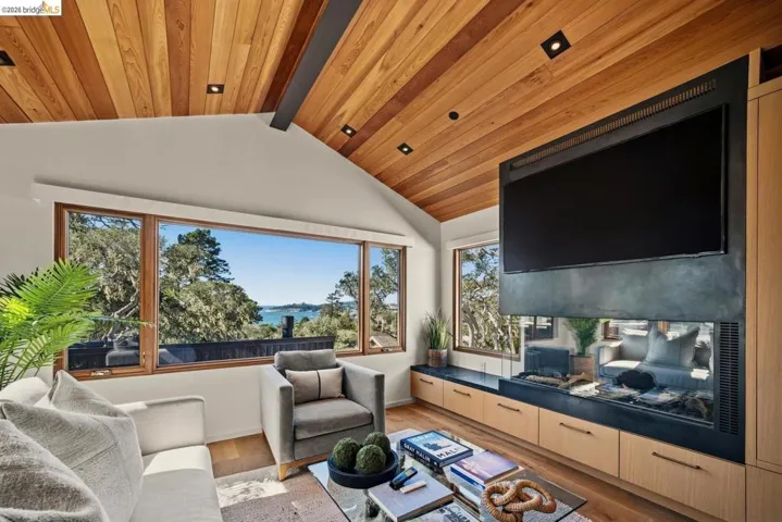 9 Nw Of Ocean On Casanova St, Carmel By The Sea, California 93921