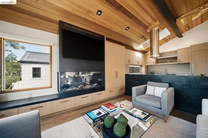 9 Nw Of Ocean On Casanova St, Carmel By The Sea, California 93921