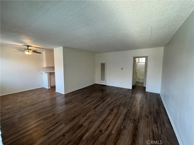 7524 Haskell, Van Nuys, California 91406