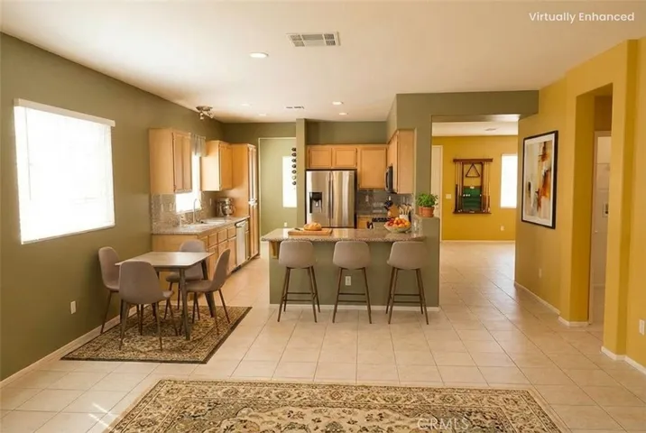 Breakfast nook and bar- VS
