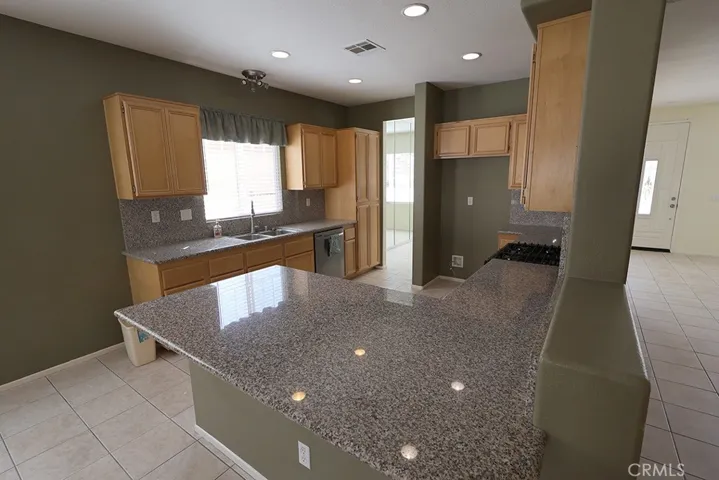 Breakfast bar-Kitchen