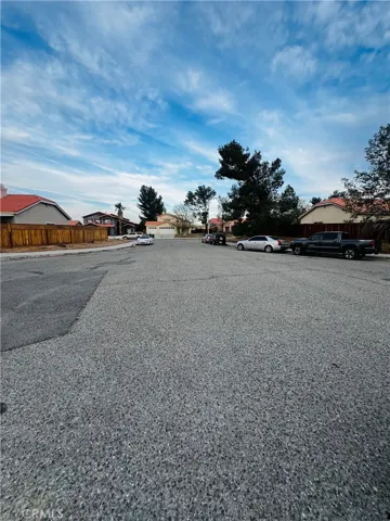 Located on Cul-de-Sac