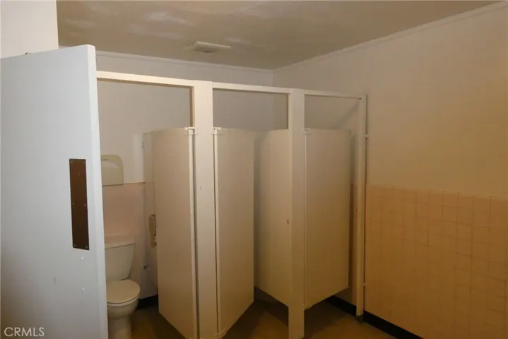 2657 Honolulu, Montrose, California 91020