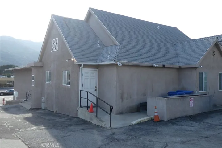 2657 Honolulu, Montrose, California 91020