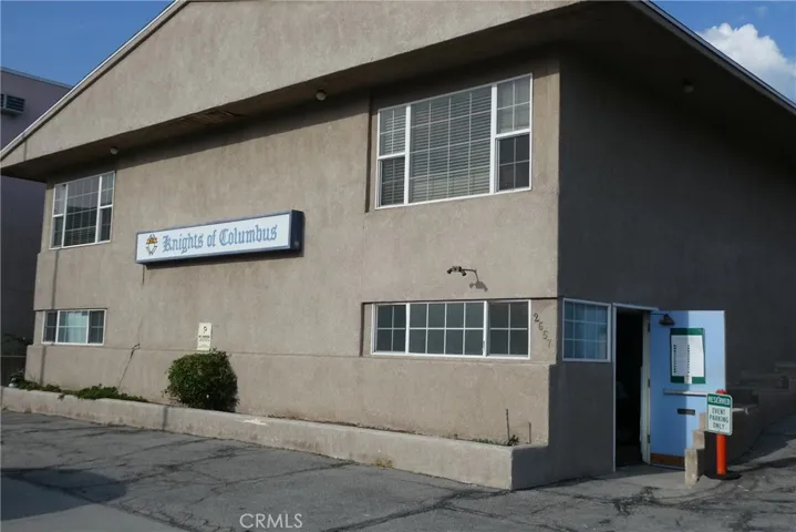 2657 Honolulu, Montrose, California 91020