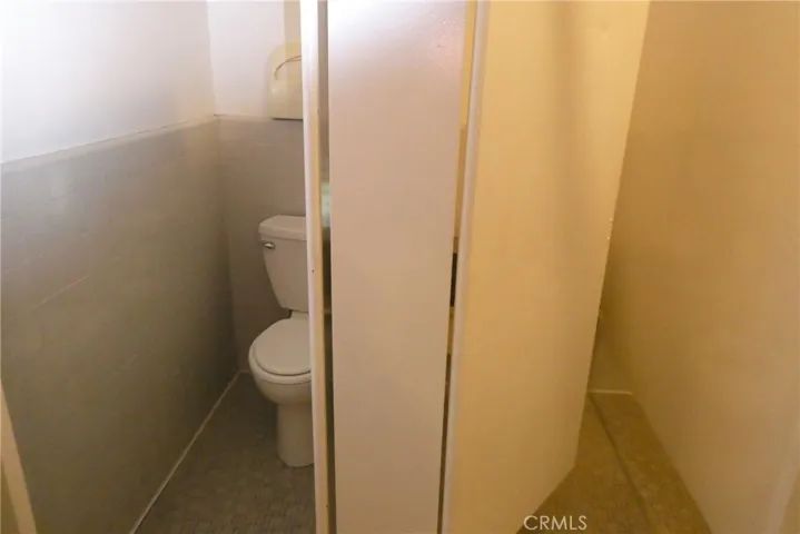 2657 Honolulu, Montrose, California 91020