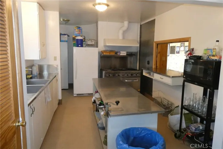 2657 Honolulu, Montrose, California 91020