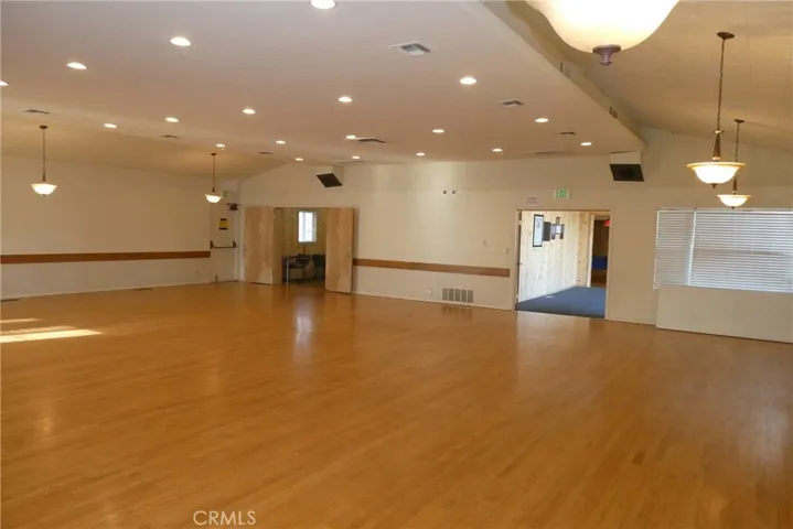 2657 Honolulu, Montrose, California 91020