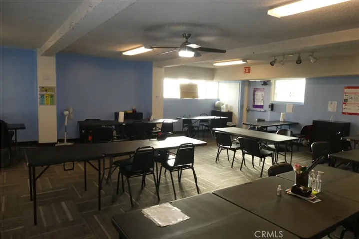 2657 Honolulu, Montrose, California 91020