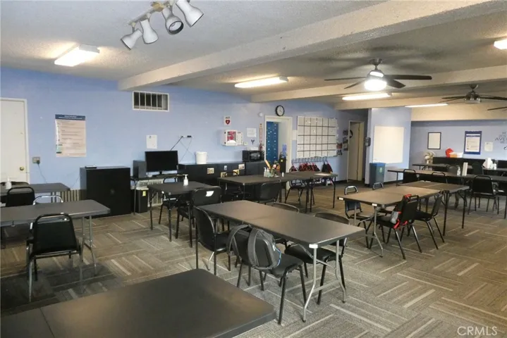 2657 Honolulu, Montrose, California 91020