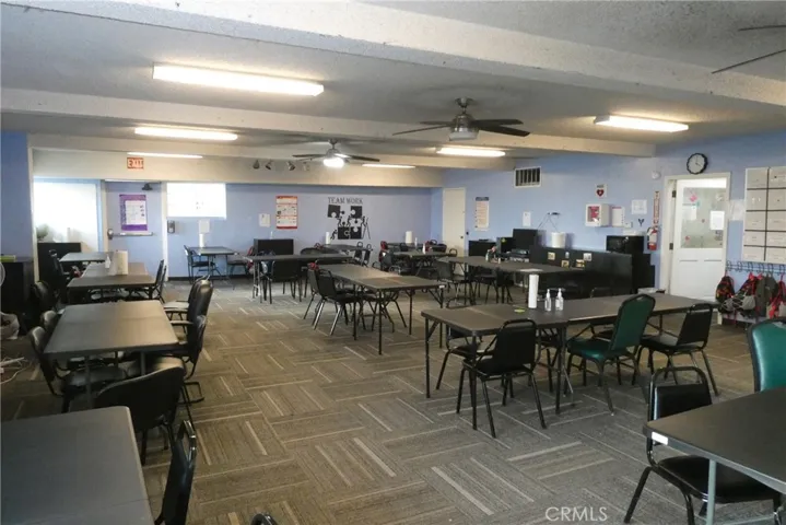 2657 Honolulu, Montrose, California 91020