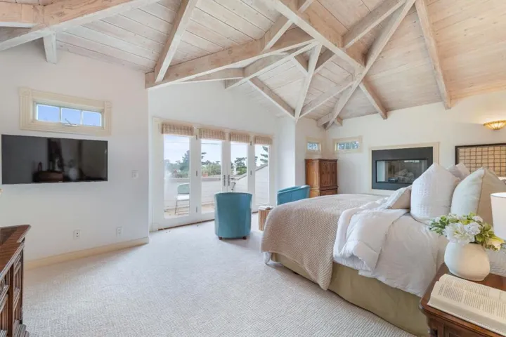 3035 Sherman Road, Pebble Beach, California 93953