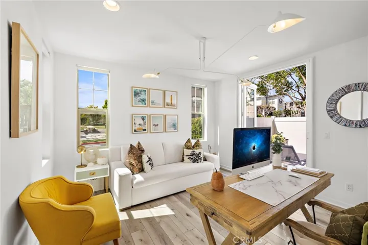 Flexible adjoining room suited for office, bedroom, or creative use.