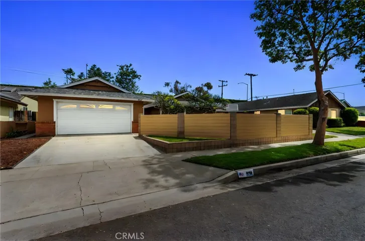 938 Cheyenne Street, Costa Mesa, California 92626