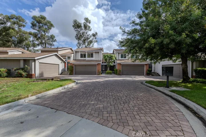 6597 E Camino Vista 2, Anaheim Hills, California 92807