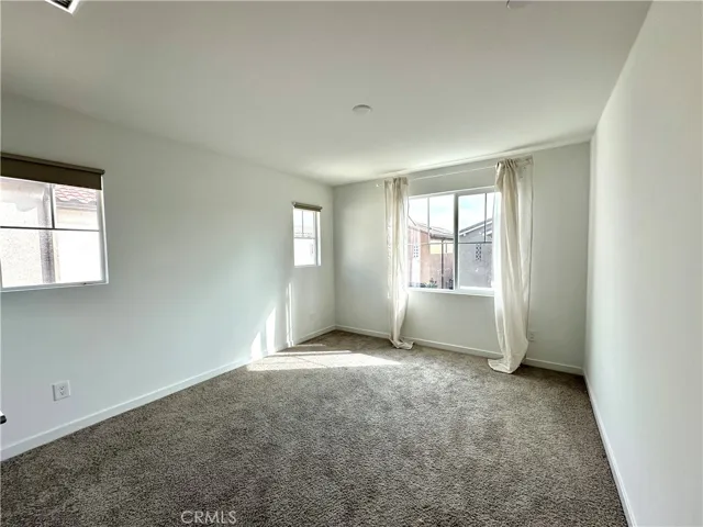5593 Siracusa Way, Fontana, California 92336
