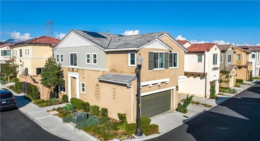 5593 Siracusa Way, Fontana, California 92336