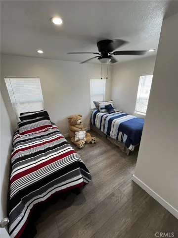 Bedroom 1 with two twin beds
