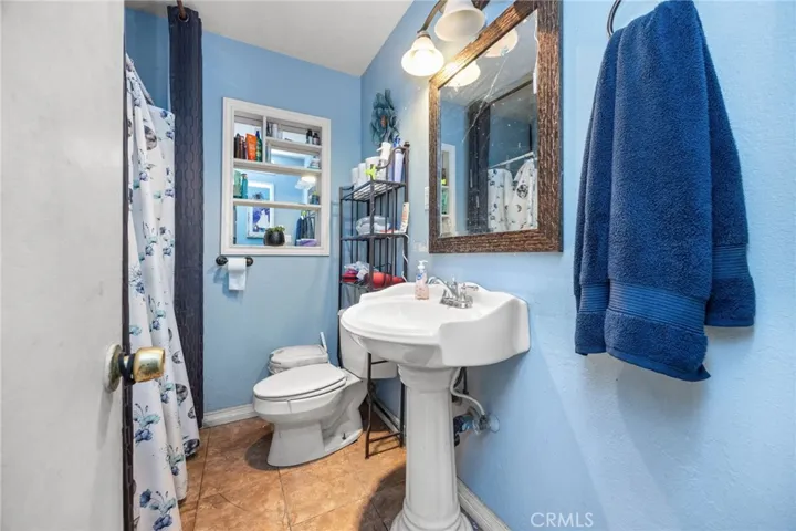 587 W Fernleaf, Pomona, California 91766